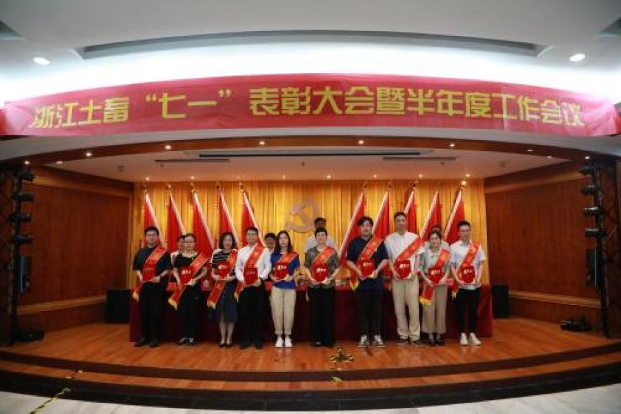 16589177734178884gEc.jpg 30.jpg